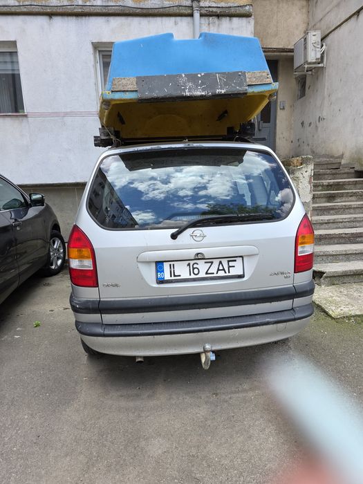 Masina Opel zafira+barca fibra