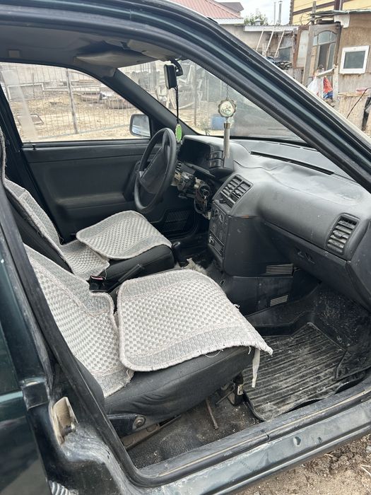 Продается машина лада 11 уневирсал