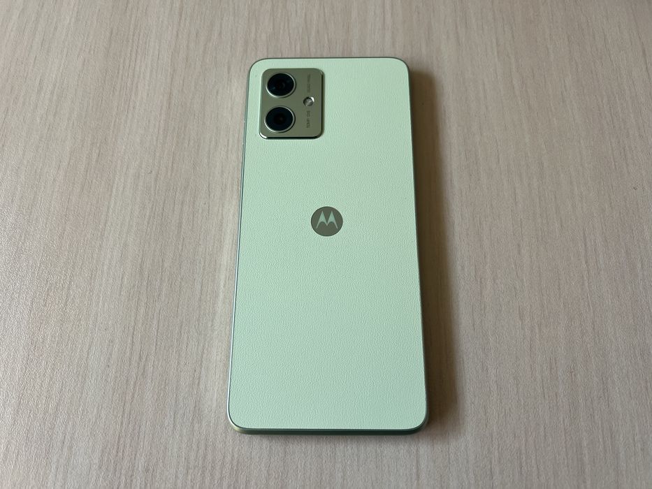 Продавам Motorola Moto G54 128/4GB