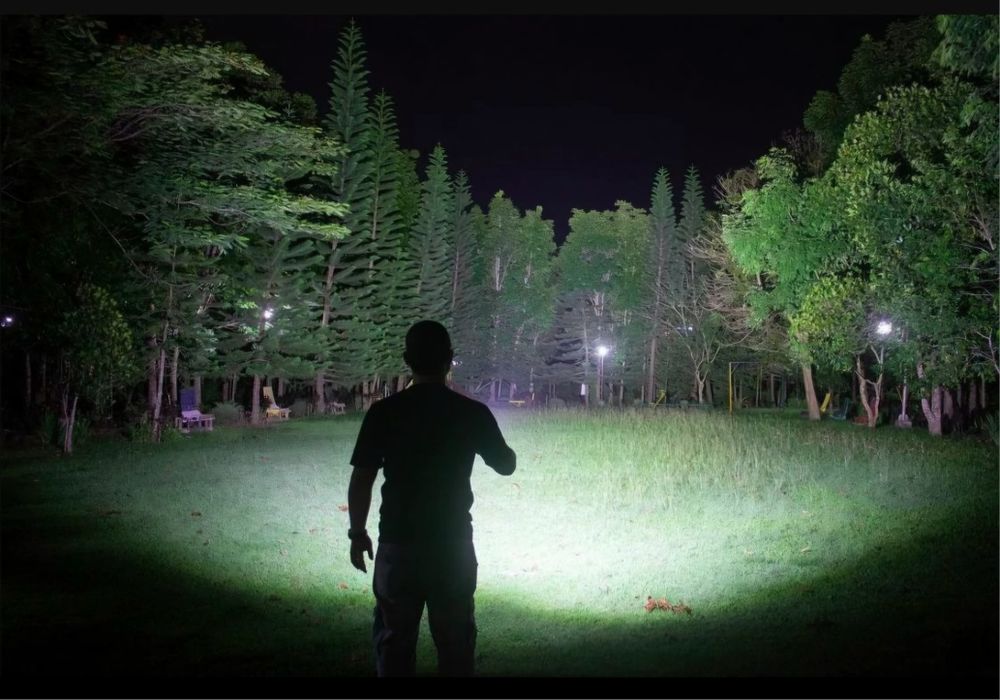 Очень мощный электрофонарь-повербанк