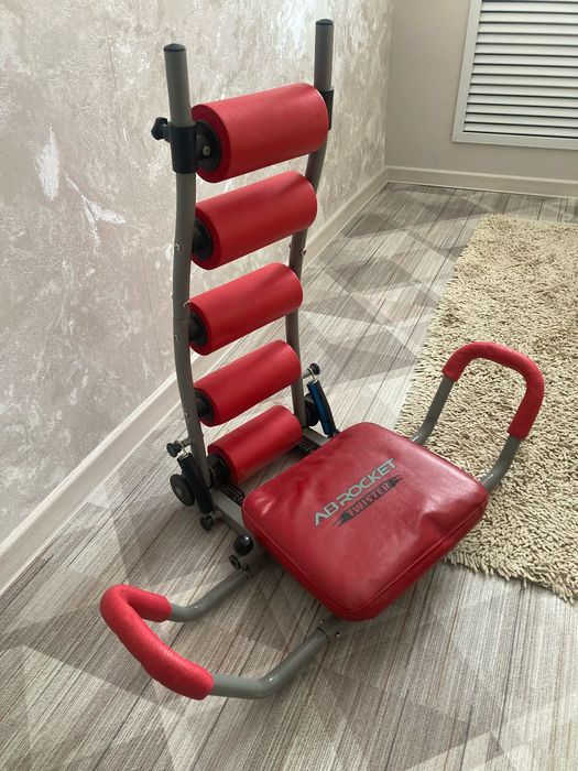 Продам тренажёр для спины и пресса