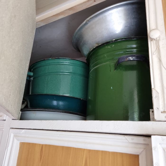 Продаются кастрюли большие в 3 мик