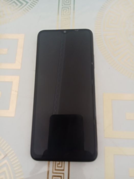 Телефон OPPO 18 зур