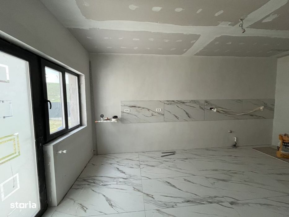Oportunitate! Casa la sol, 3 camere, teren 420 mp, Valu lui Traian!