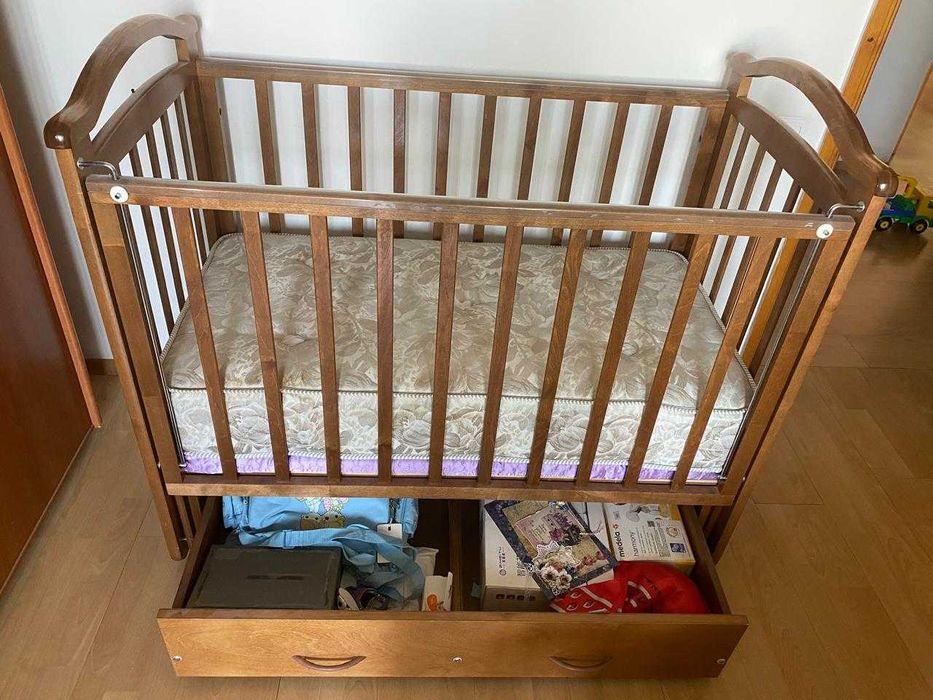 Детская кровать (манеж)