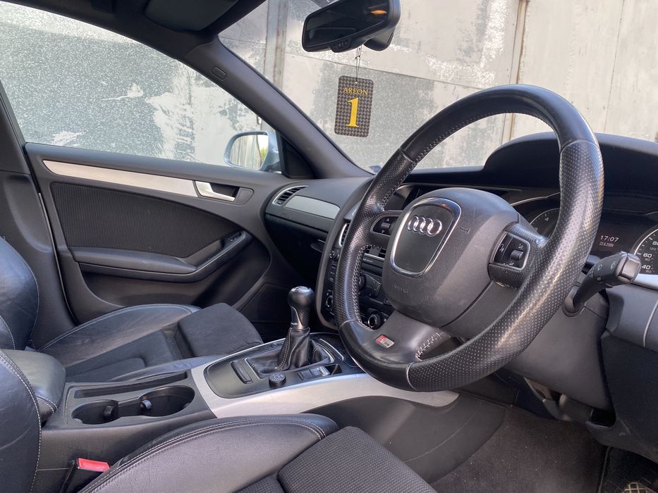 Ауди А4 b8  2.0tfsi на части 211 кс