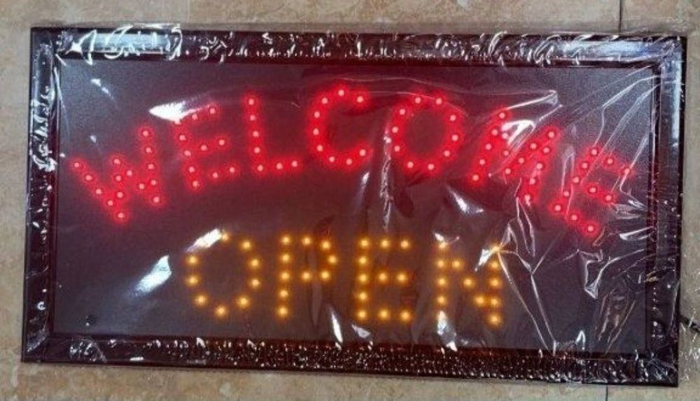 Табличка опен открита