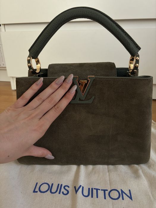 Зелена чанта Louis Vutton Capucines BB (suede)