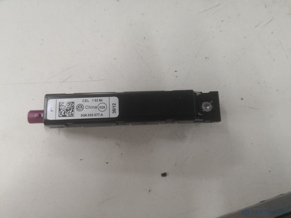 Amplificator Antena Volkswagen Golf Vii (5G1, Be1) [ 2012 - > ] Oem 5G