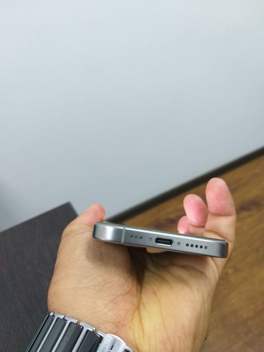 Iphone 15 pro dual sim 256gb Batarey 80 yemkost