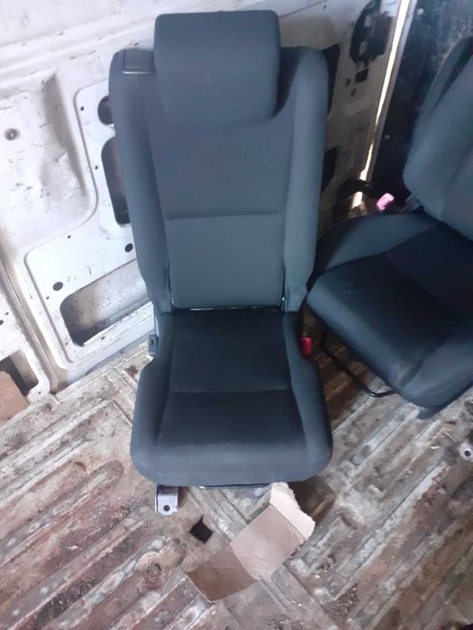 Седалки за Toyota Corolla verso