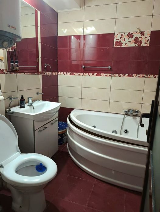 De inchiriat apartament 2  camere  cu centrala proprie
