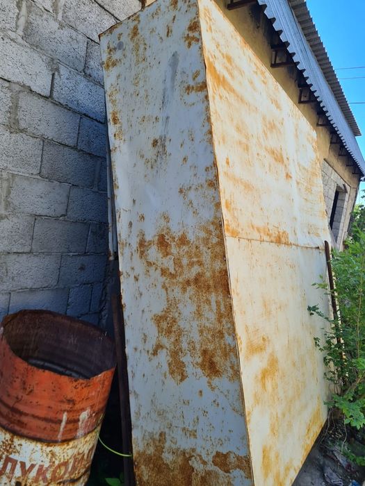 Железные отличные шкафы