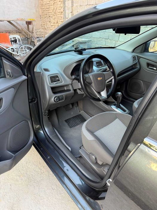 Chevrolet Cobalt 2024 — 3