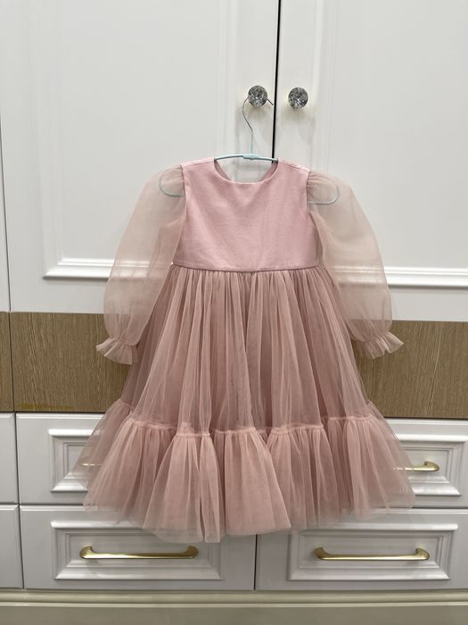 Продам платье для девочки