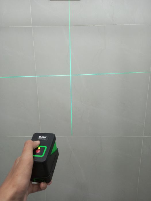 Лазерный уровень  2 линии