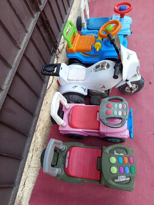 Детский толокар срочно .