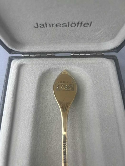 Позлатена сребърна лъжичка 1984г