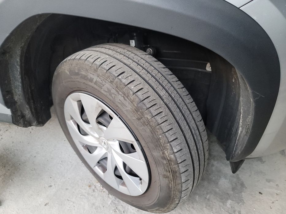 Anvelope vară Falken Ziex ZEO1OB cu jante aproape noi, 205/65/16
