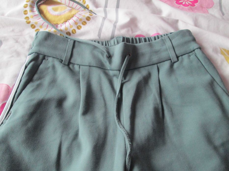 pantaloni verzi sport dame OnLy XS