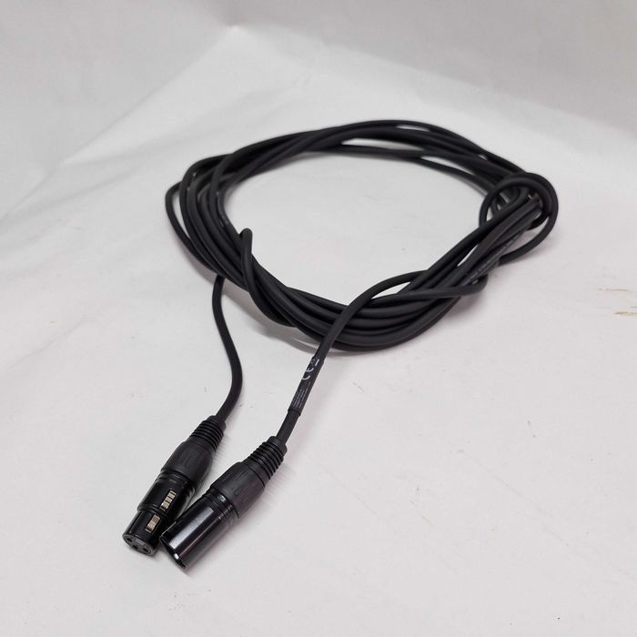 Liquid Money vinde - Microfon Shure MV7 Podcast Negru + cablu