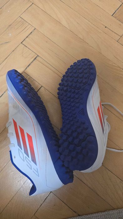 Стоножки Adidas 36.5  номер