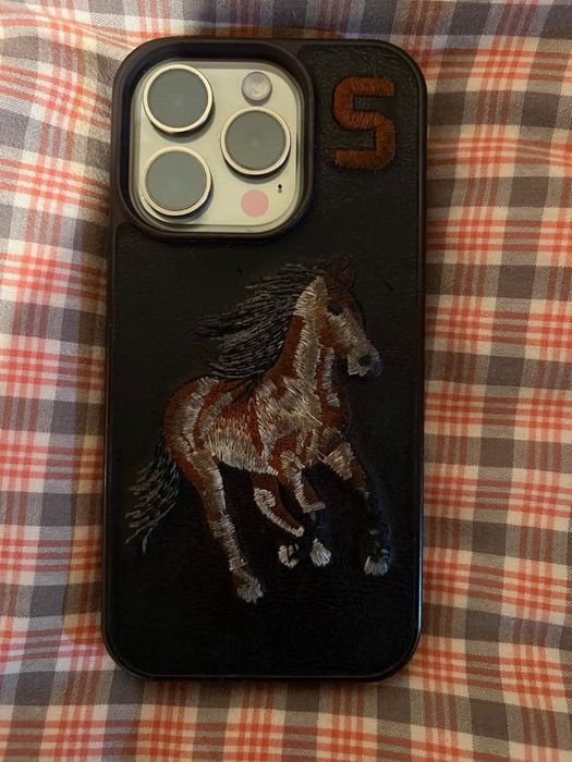 Продаю Айфон 15 про