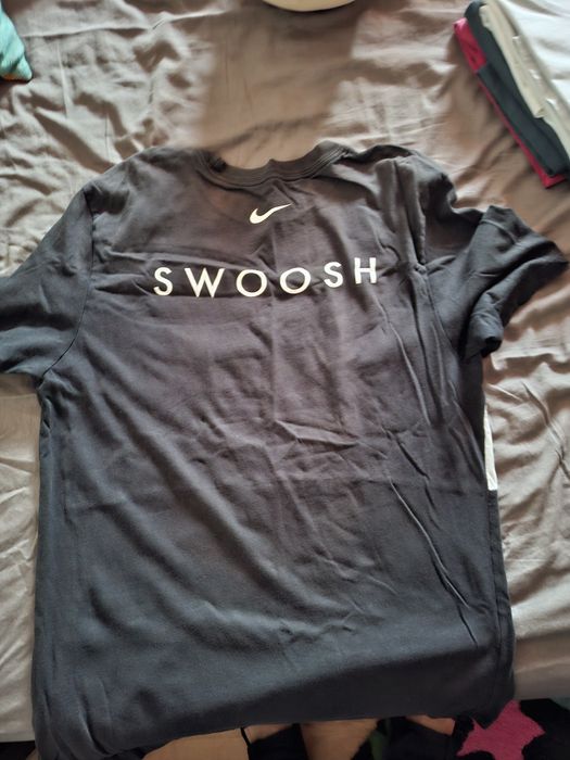 Tricou Nike Swoosh
