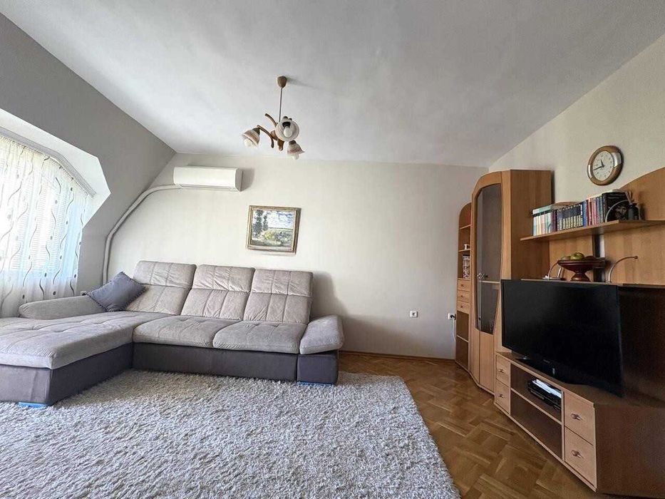 Продава се Тристаен апартамент в Пловдив, Център - 100 кв.м за 867 €/кв.м - Снимка #1