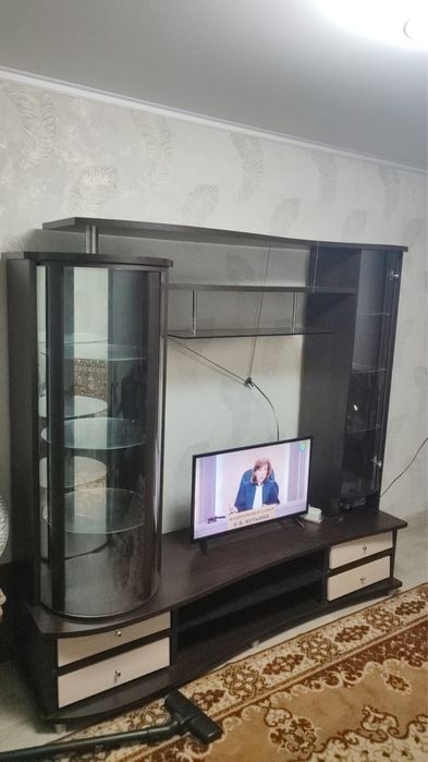 Продам стенку для гостиной