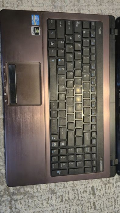 Laptop ASUS K53SC – Fiabil / Multimedia
