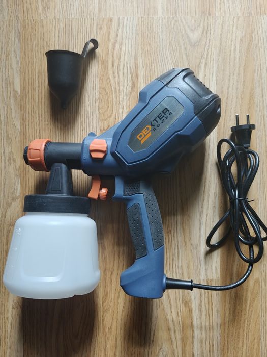 Pistol electric pentru vopsit