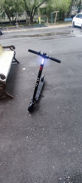 Продам электросамокат