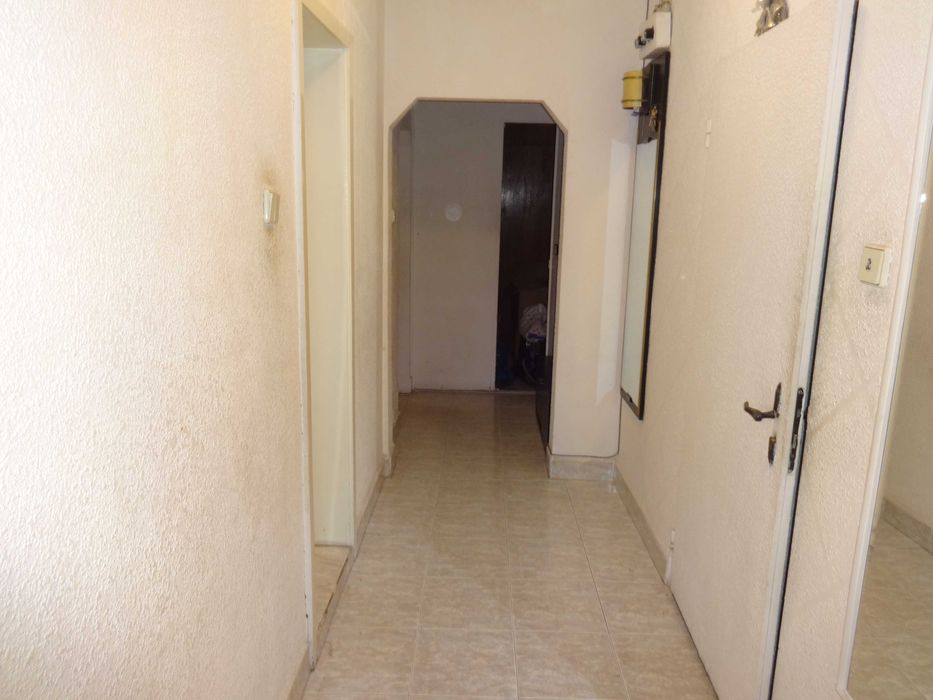 Дава се под наем Двустаен апартамент в София, Надежда 1 - 60 кв.м за 306 € - Снимка #10