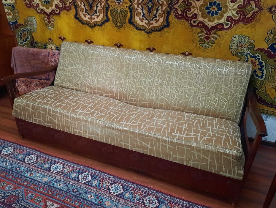 диван раскладной советских времен