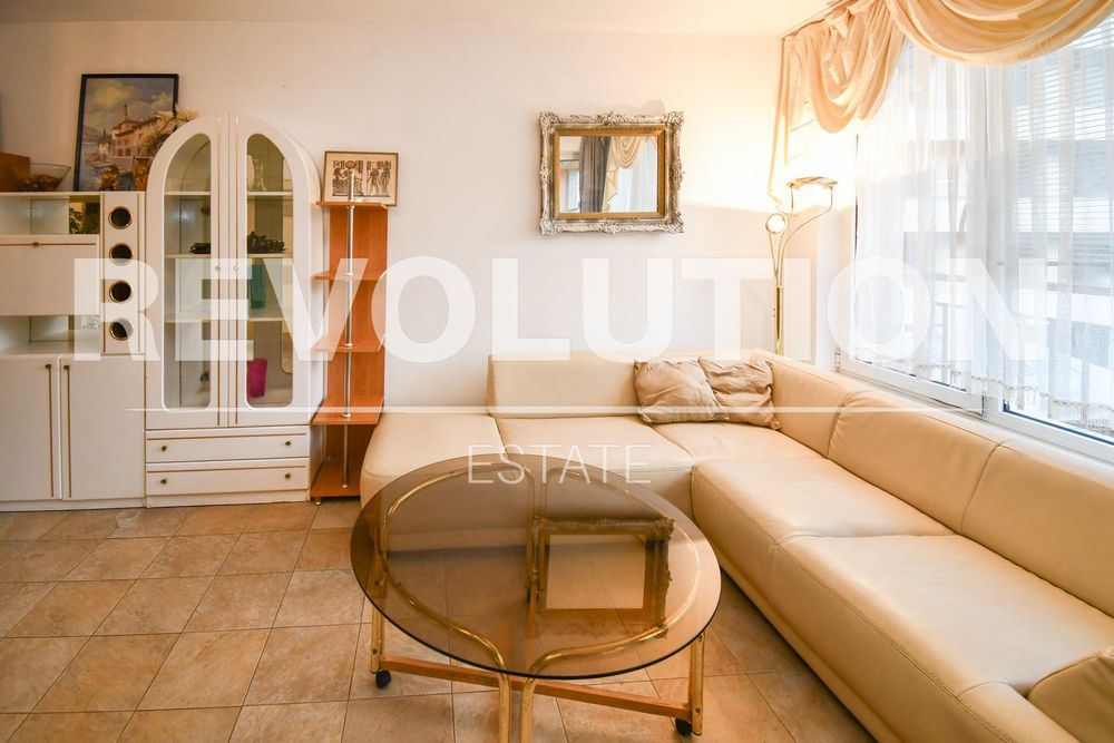 Двустаен апартамент в ж.к. Изгрев.