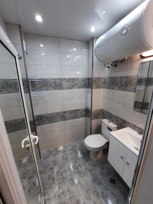 Дава се под наем Двустаен апартамент в Пловдив, Кючук Париж - 65 кв.м за 408 € - Снимка #4