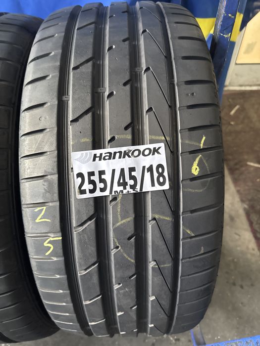 255/45/18 Hankook