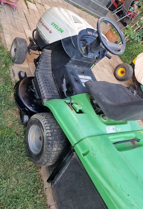 Tractorase tuns iarba/gazon cu evacuare laterala Murray, Mtd si cu cos Viking