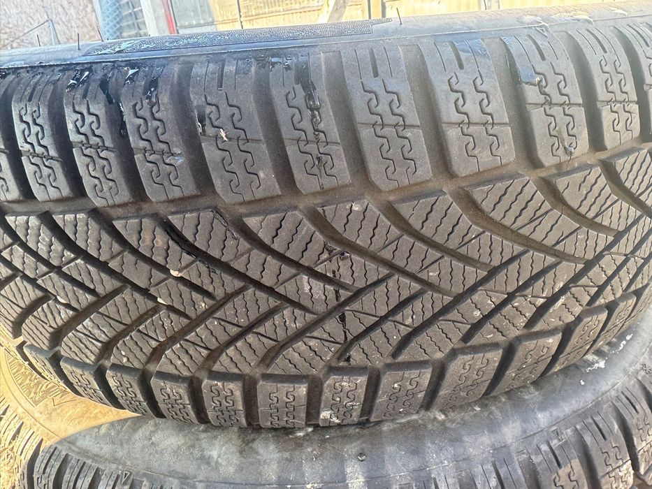 Dimensiune , 215\65/R16