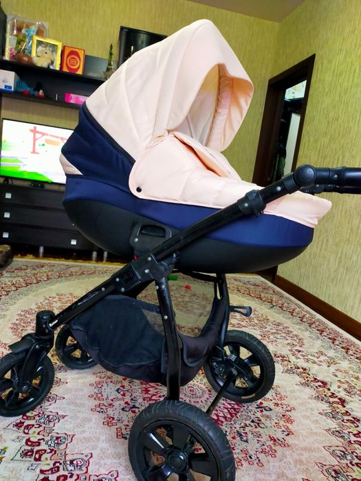 Продам коляску трансформер Тутис