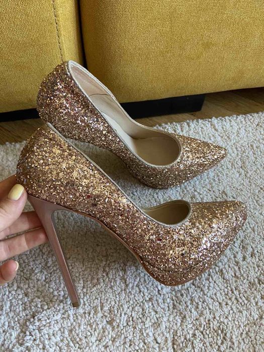 Обувки на висок ток Rivas - р-р 38