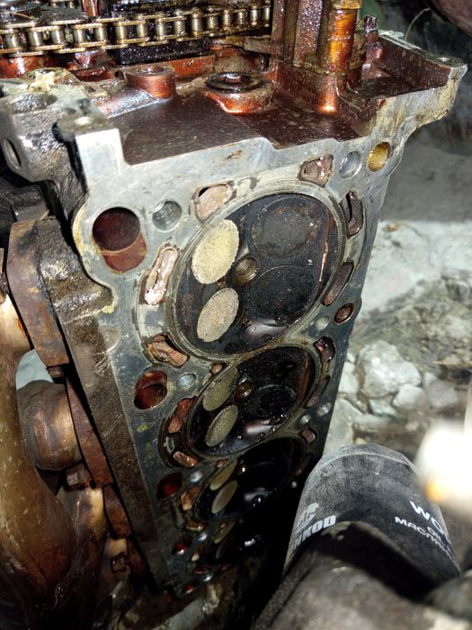 Продам ГБЦ Ренжеровер 4.4