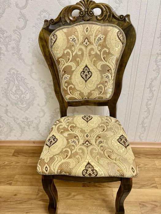 Стулья для гостиной (6 штук)