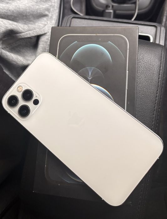 Продам Ipnone 12 Pro 256гб  обмена нету