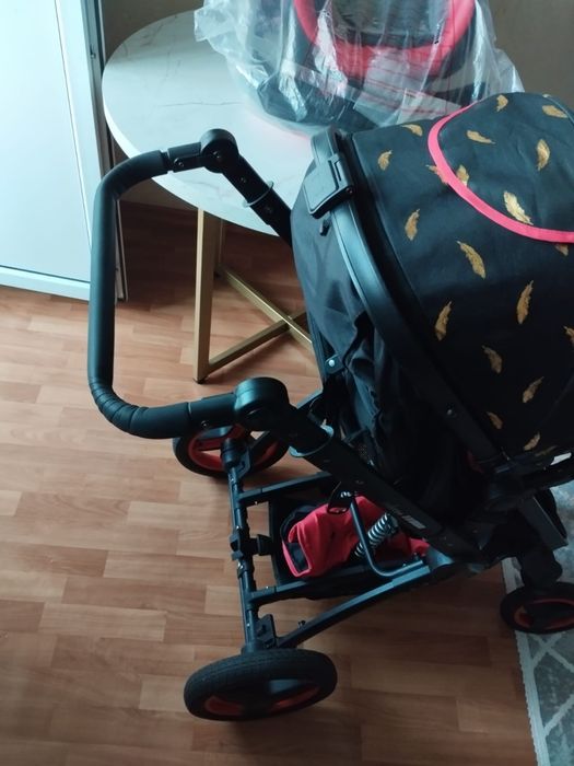 Продам детскую коляску