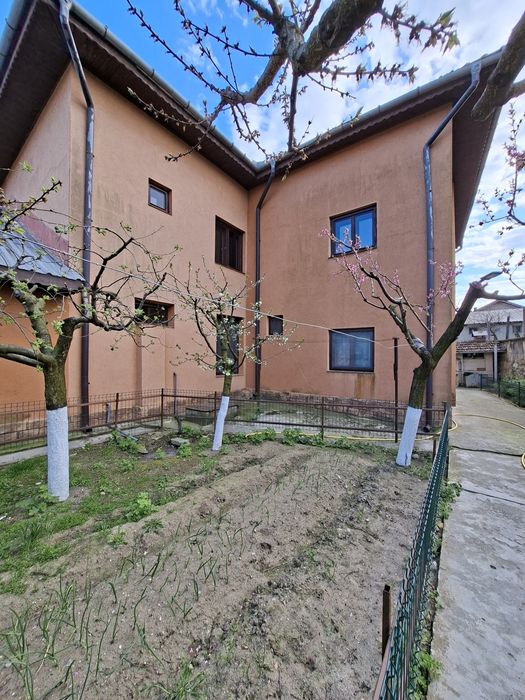 Direct proprietar-Vila de vanzare