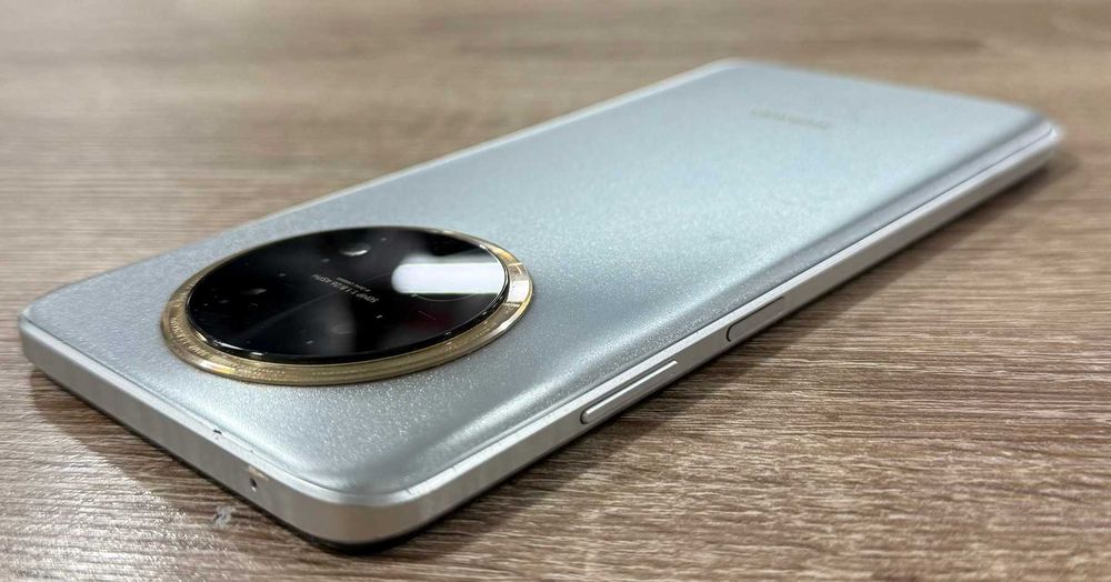 Huawei nova Y91 128GB 8GB RAM