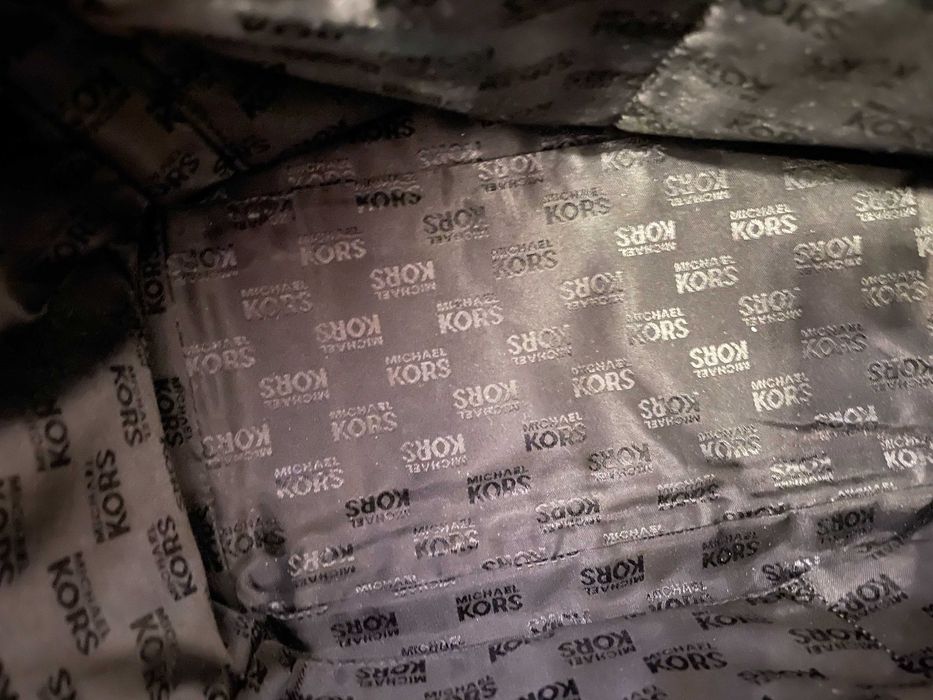 Чанта MICHAЕL KORS телешка кожа черна