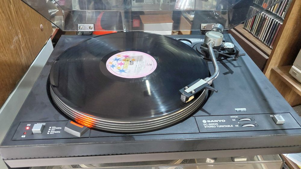 Грамофон SANYO TP 728